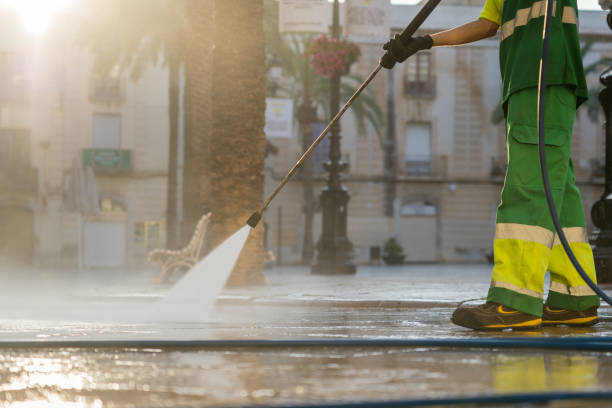 Best Commercial Pressure Washing  in Cheshire Village, CT